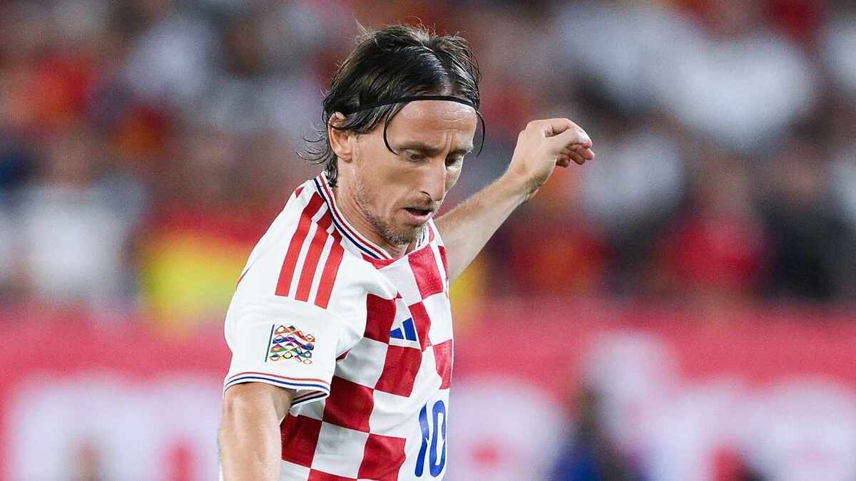Luka Modrić (centrocampista AC Milan), qui con la maglia della Nazionale della Croazia in Nations League
