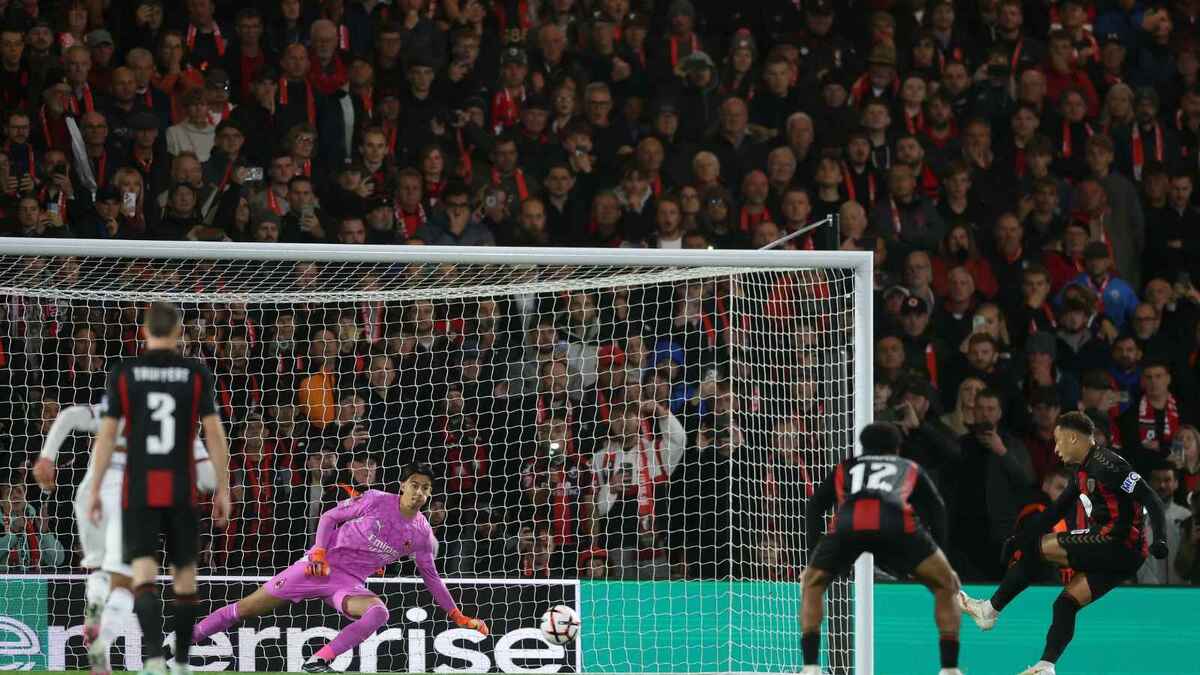 Il gol su rigore di Marcus Tavernier in Bournemouth-Milan 3-0 (Europa League 2026-2027)