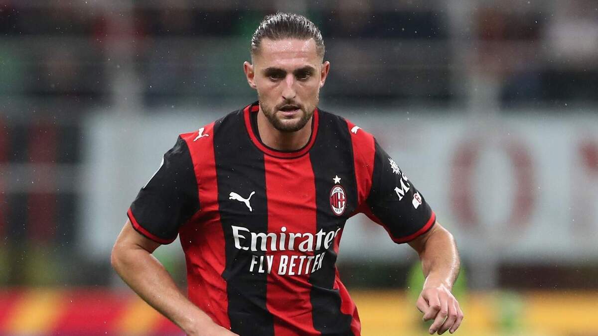 Adrien Rabiot (centrocampista AC Milan) potrebbe firmare presto il rinnovo del suo contratto con il Milan