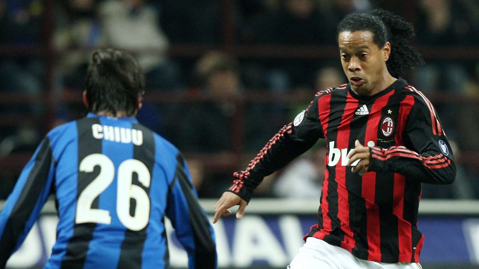 ronaldinho 200 il giorno del derby forza milan e quella rete che ancora provoca incubi agli interisti da Pianetamilan.it ronaldinho 200 il giorno del derby forza milan e quella rete che ancora provoca incubi agli interisti