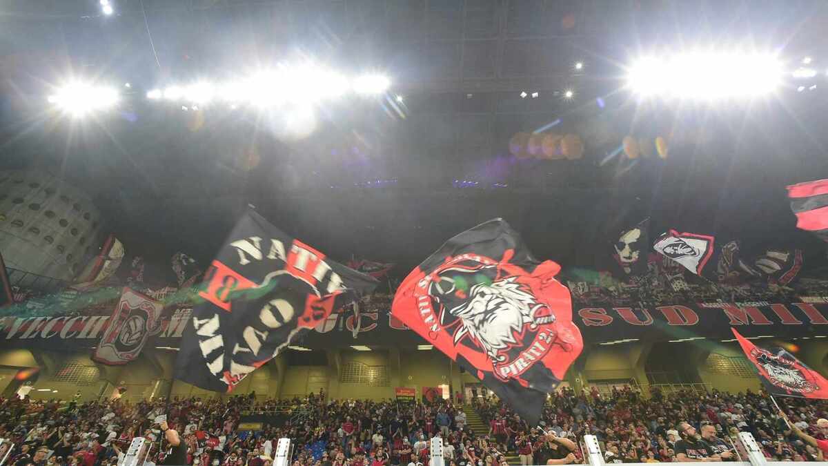 La Curva Sud boicotta l'Udinese e il Milan si schiera con i tifosi: "Tetto ai prezzi dei biglietti"