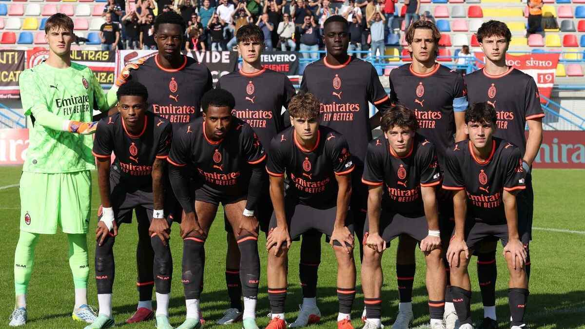 Il Milan Futuro di mister Sergio Navarro Barquero in occasione della partita interna contro il Piacenza