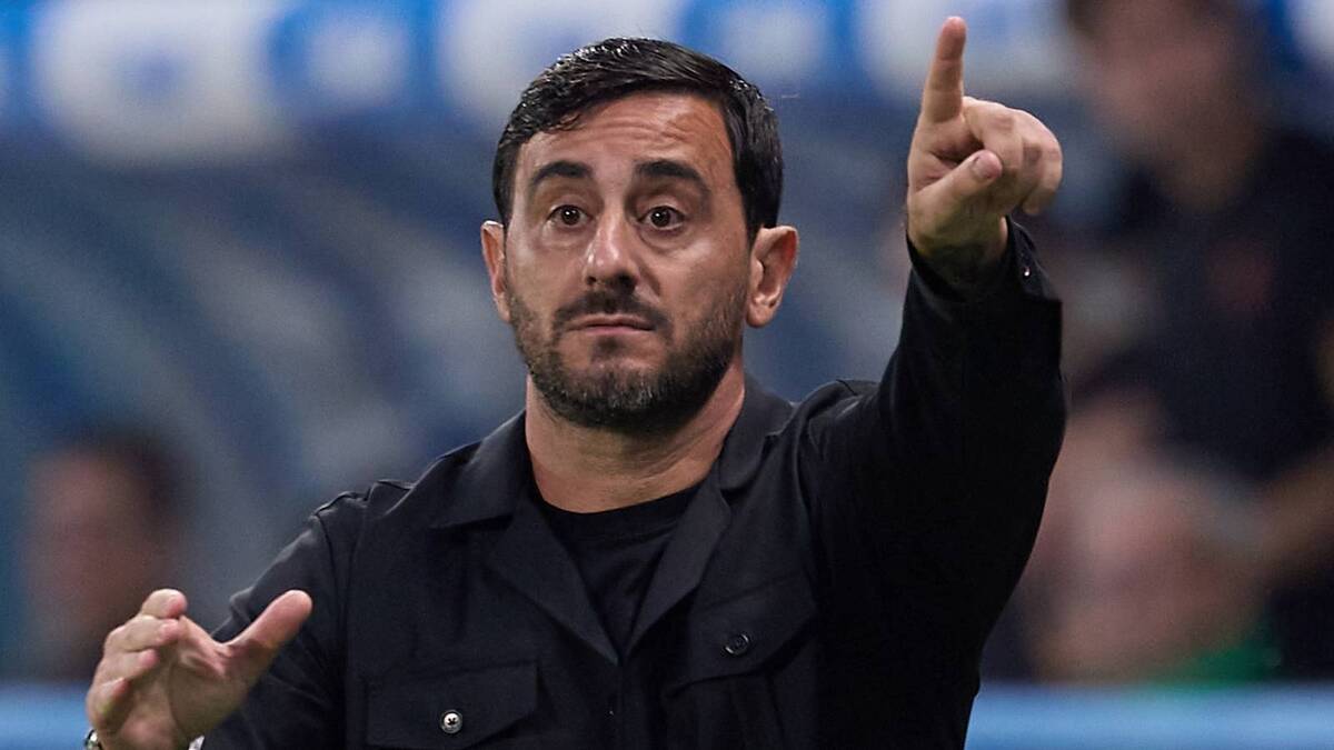 Alberto Aquilani (allenatore Sassuolo), qui durante Sassuolo-Milan 1-1 (Serie A 2026-2027)