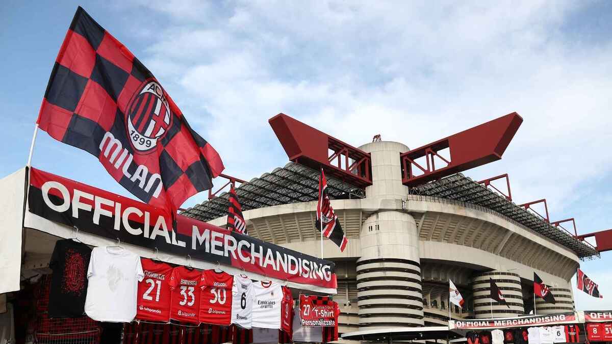 Riaperti i settori a San Siro: disponibili gli ultimi biglietti a sorpresa per il derby Milan-Inter | PM