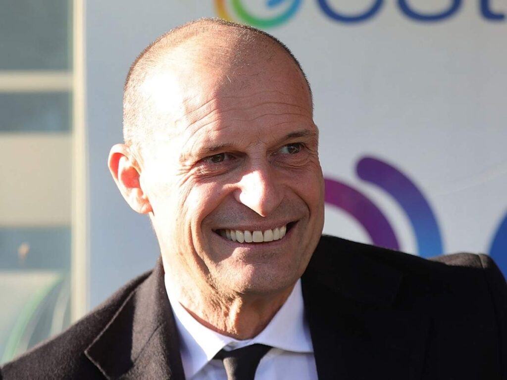 Milan, Allegri: "La squadra ha le caratteristiche per giocare con altri moduli"