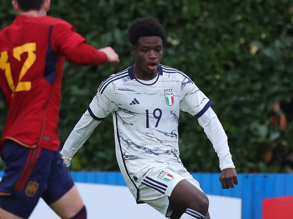 Calciomercato Milan, il piano futuro di Cissé: prestito o prima squadra?