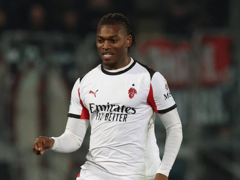 Cagliari-Milan 0-1: Leao sblocca un match complicato! | Serie A News