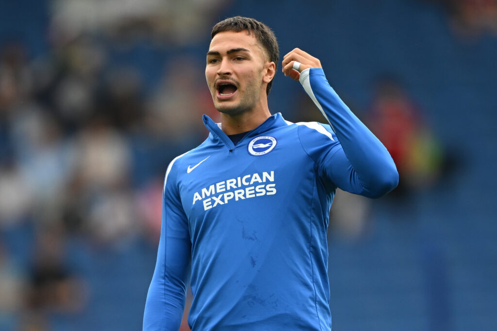Calciomercato, Coppola lascia il Brighton e vola al Paris FC: niente Milan per l'italiano