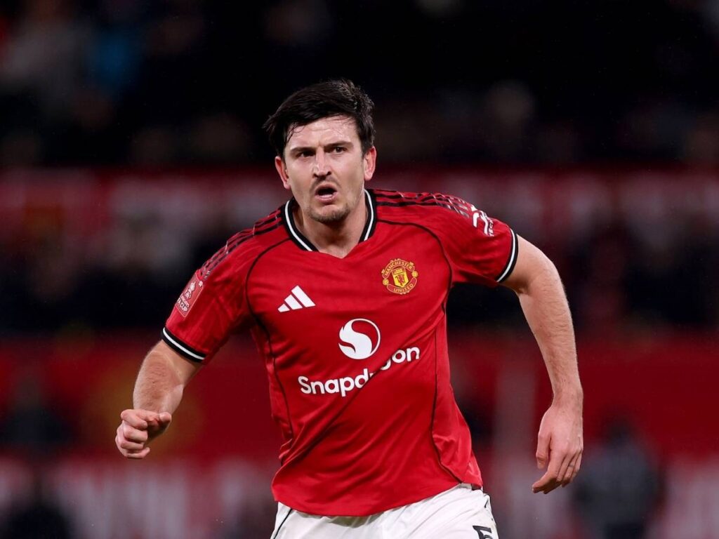 Calciomercato, Tare lavora su più fronti per il Milan: spunta Maguire. E Goretzka ...