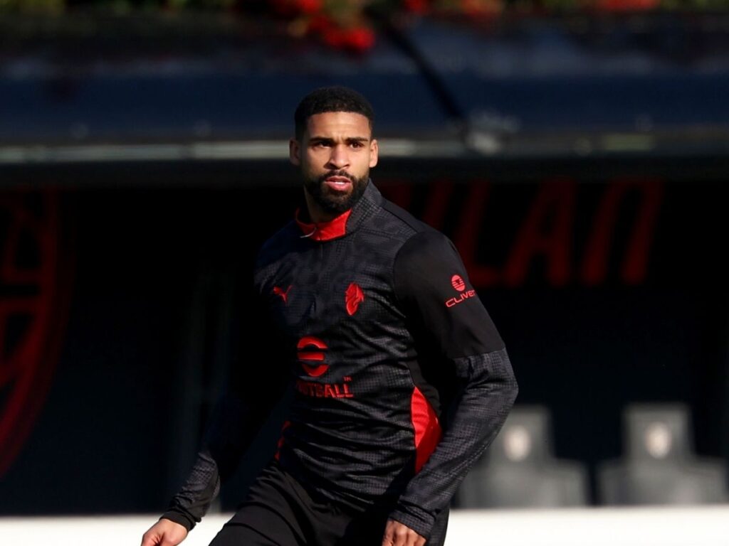 Rinnovi Milan, Tomori e Loftus-Cheek: voglia di continuare insieme. Mentre Bartesaghi ...