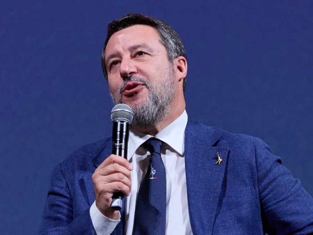 Salvini: "Stadio, il Comune di Milano ha perso 5 anni in chiacchiere. Sul Milan di Allegri ..."