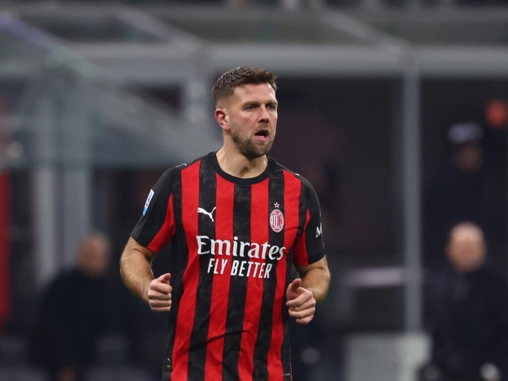 Lo 'step on foot': niente rigore al Milan, si all'Inter. Quale è la differenza? | VIDEO