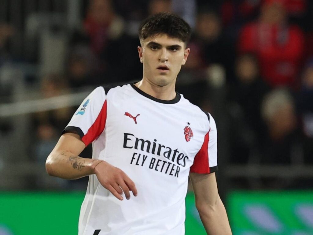 Bartesaghi nel post-partita di Cagliari-Milan: "Il ruolo? Ci avevo giocato con il Milan Futuro, ma qui ..."