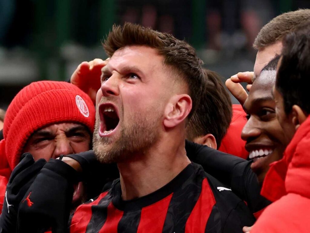La voglia di Fullkrug: "Mettimi dentro". La disperazione di Allegri per Nkunku