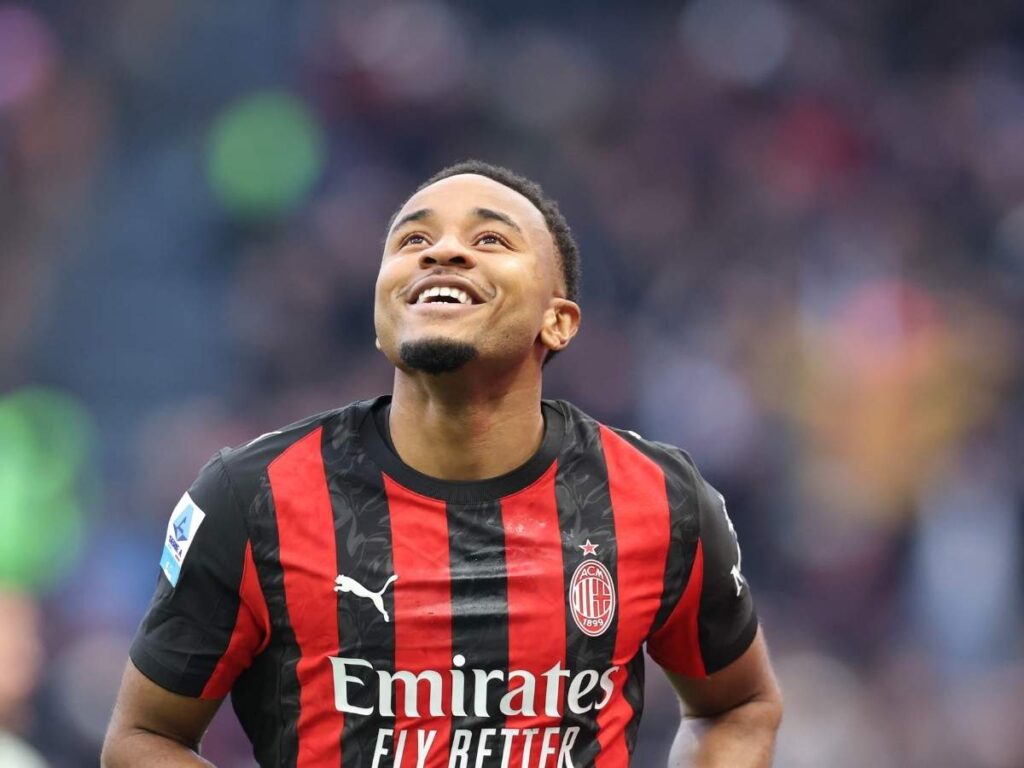 Calciomercato, Nkunku vuole il Milan, ma i rossoneri possono vacillare. Rispunta Mateta