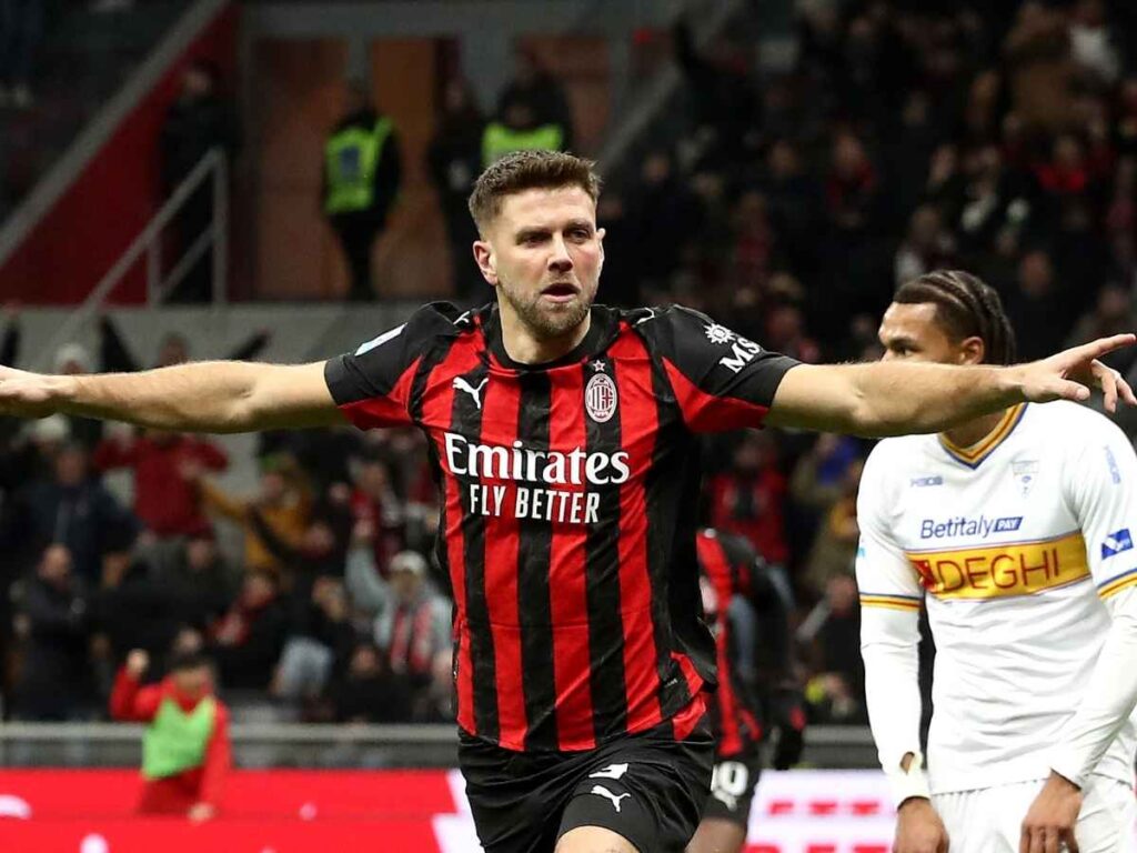 Milan, Capello: "Una cosa inusuale per Leao. Fullkrug un vero nove"