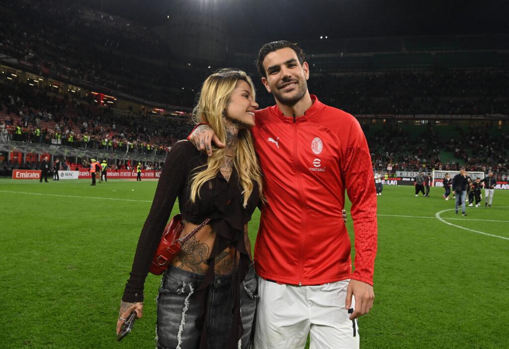 Zoe su Theo: “Sarebbe rimasto per sempre al Milan. Si sarebbe venduto l’anima per restare”