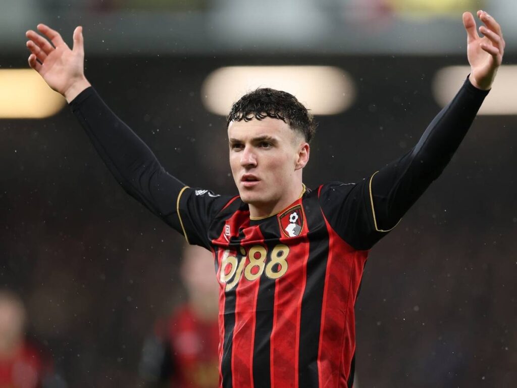 Romano: "Il Bournemouth si prepara a riscattare Álex Jiménez dal Milan". Le cifre