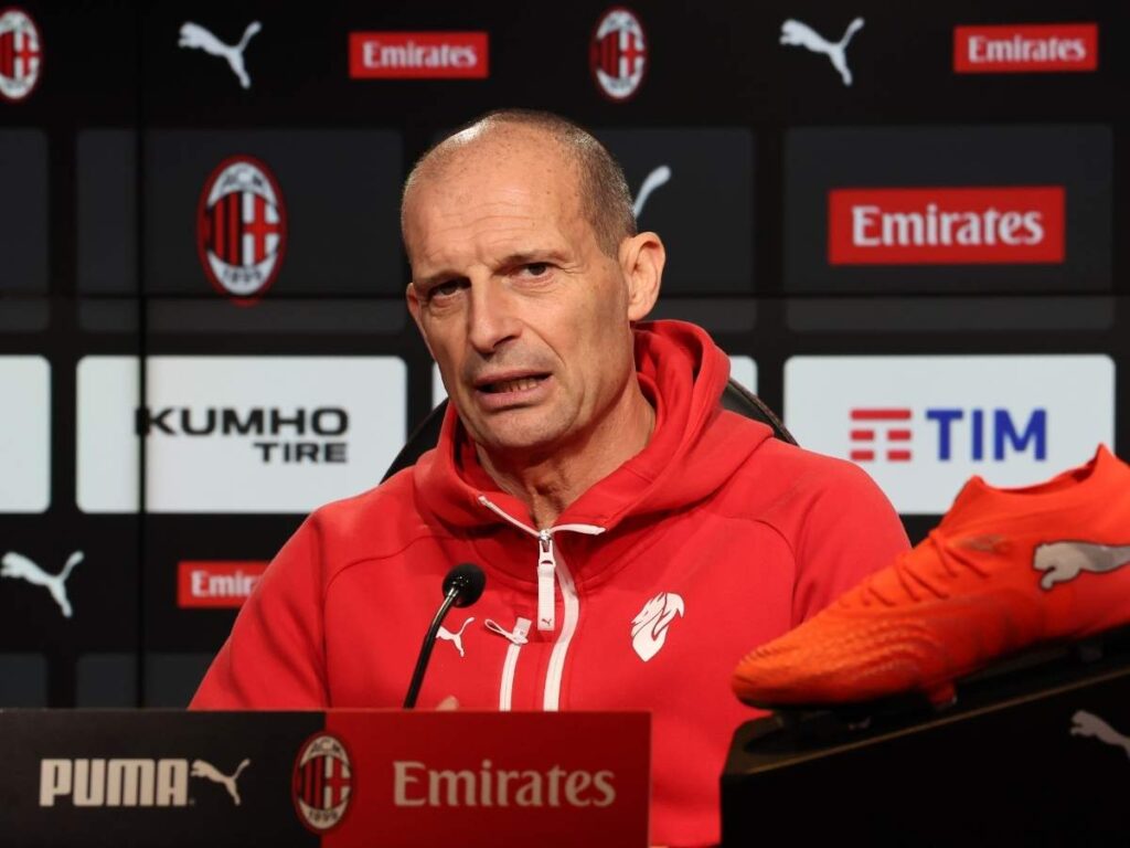 Milan, Allegri: "Champions, siamo in 5 per 3 posti. Nuovi acquisti? Giménez, Leao e Pulisic"