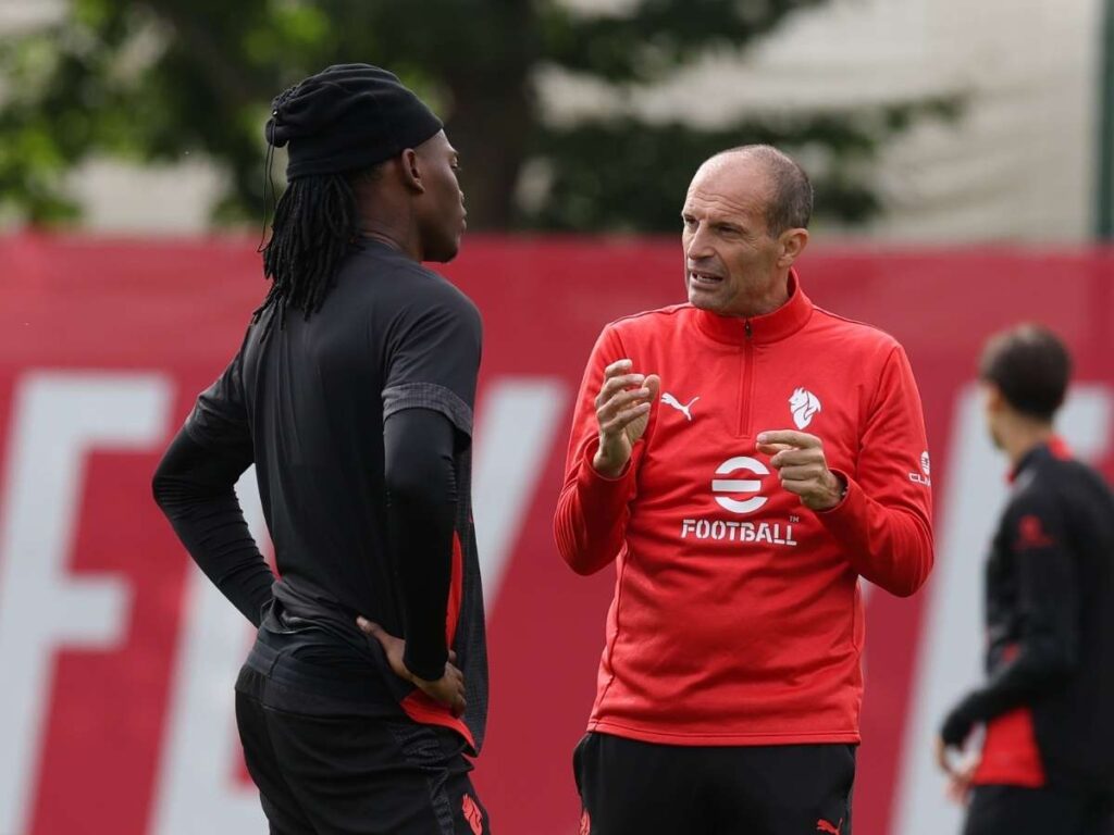 Milan, Allegri sbotta con Leao: "Non devi verticalizzare sempre..."