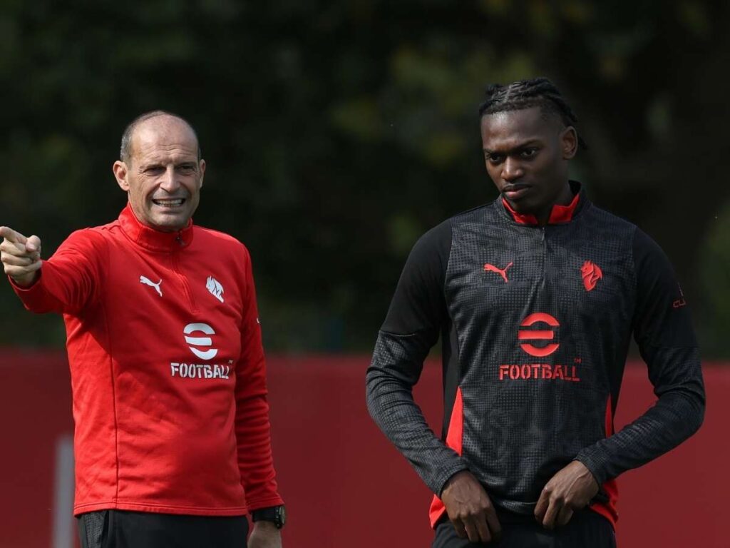 Milan, così Allegri su Leao: "Sta facendo bene da centravanti, è più utile"