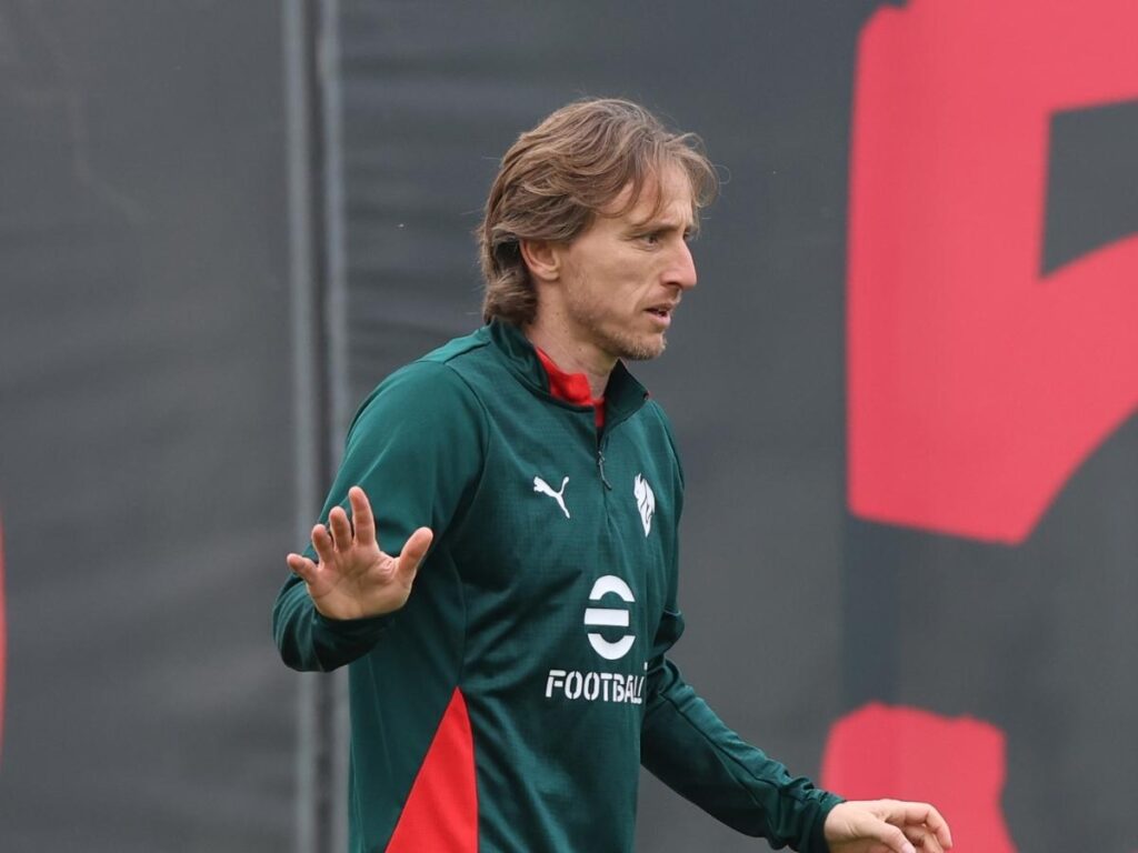 Modric un altro anno al Milan? Discorsi partiti, il Diavolo prova a convincerlo