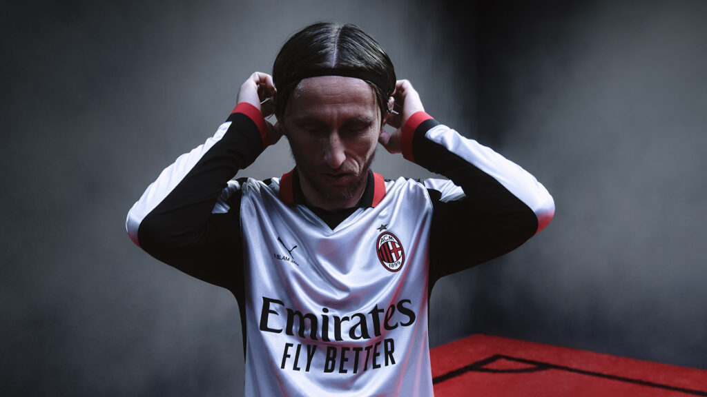 Nuova quarta maglia Milan 2025-2026 25 febbraio 2026