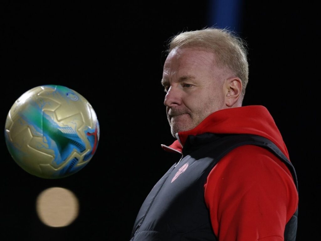 Calciomercato Milan, non solo Gila: Tare pesca il difensore esperto in Premier League