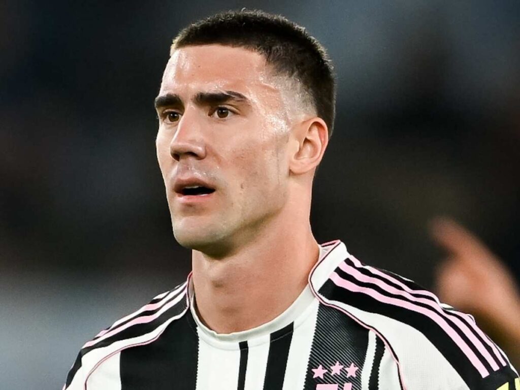 Milan, in estate rivoluzione in attacco: ecco chi resta. E Vlahovic ...