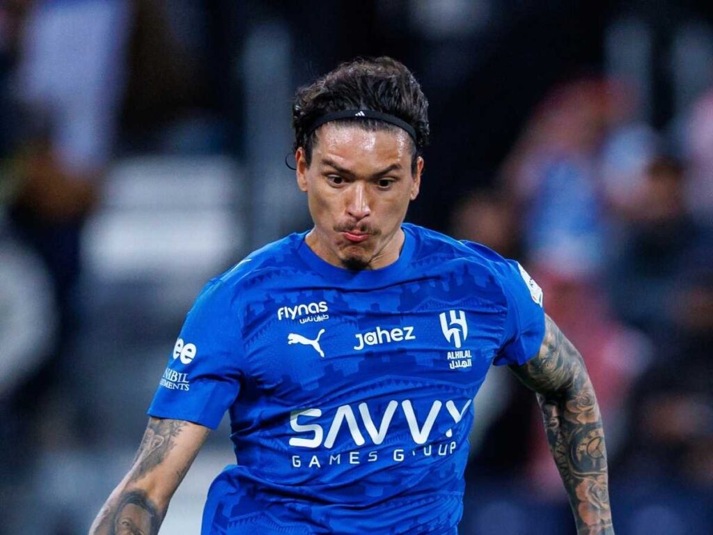 Calciomercato, Nunez può diventare un'opzione per il Milan. Anche se per ora ...