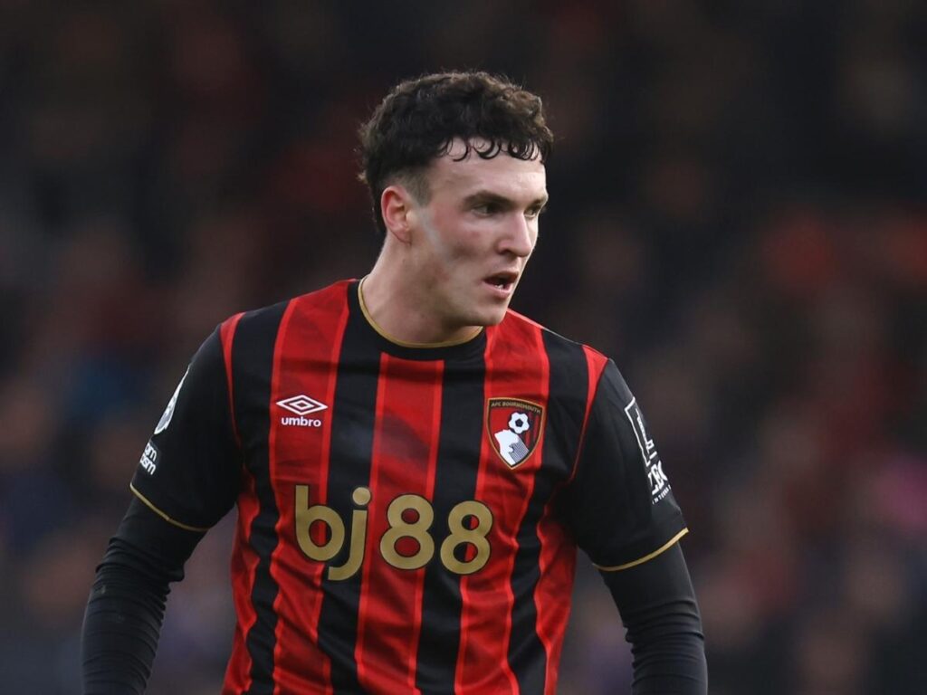 Calciomercato Milan, il Bournemouth ufficializza il riscatto di Álex Jiménez: il comunicato