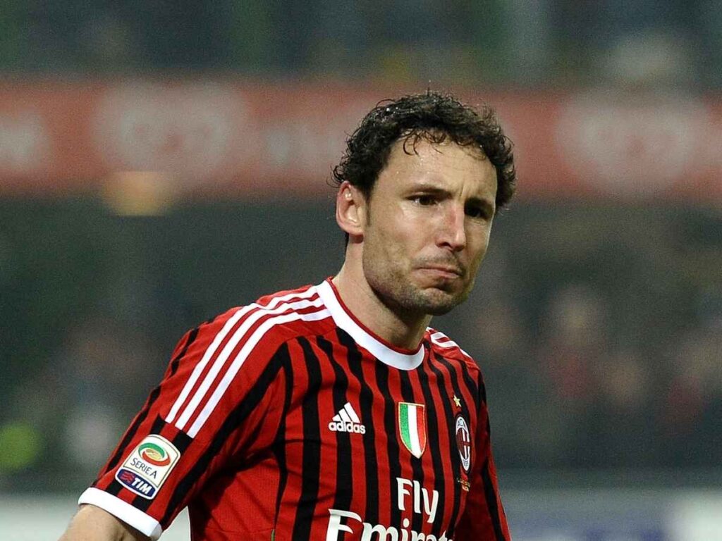 Van Bommel: "Questo stadio è impressionante. Per me è stato un onore giocare qui"