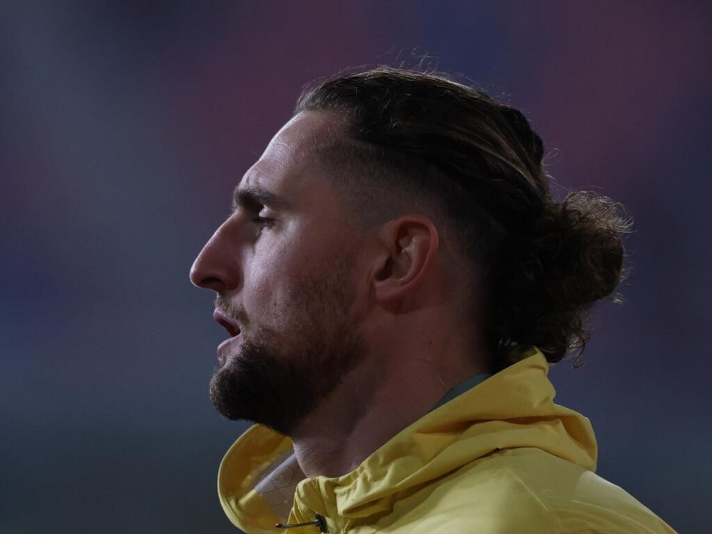 Bologna-Milan 0-3: regalo assurdo di Miranda. Rabiot non sbaglia