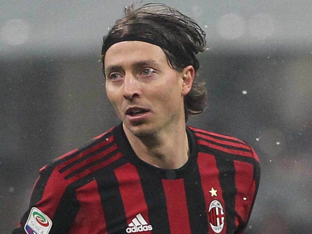 Milan, Montolivo: "Inter un gradino sopra, ma i rossoneri devono provarci"