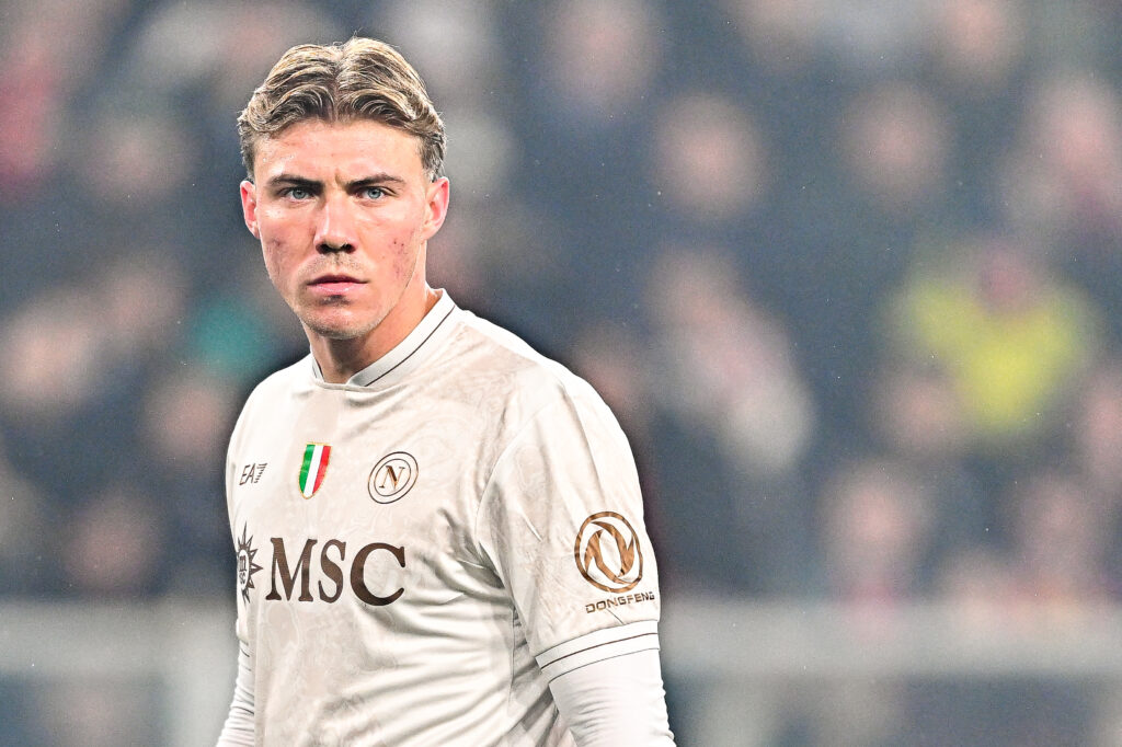 Hojlund: "Scudetto? Secondo me togliere già il Milan dalla corsa sarebbe un errore"