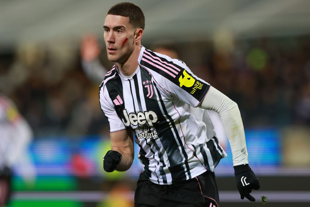 Calciomercato Milan, Vlahovic verso al Spagna: le ultime sul Barcellona