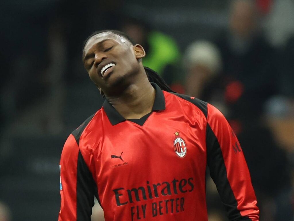 Leao, ogni anno la stessa storia. Serve cambiare ora. E al Milan pensano al futuro | Pm