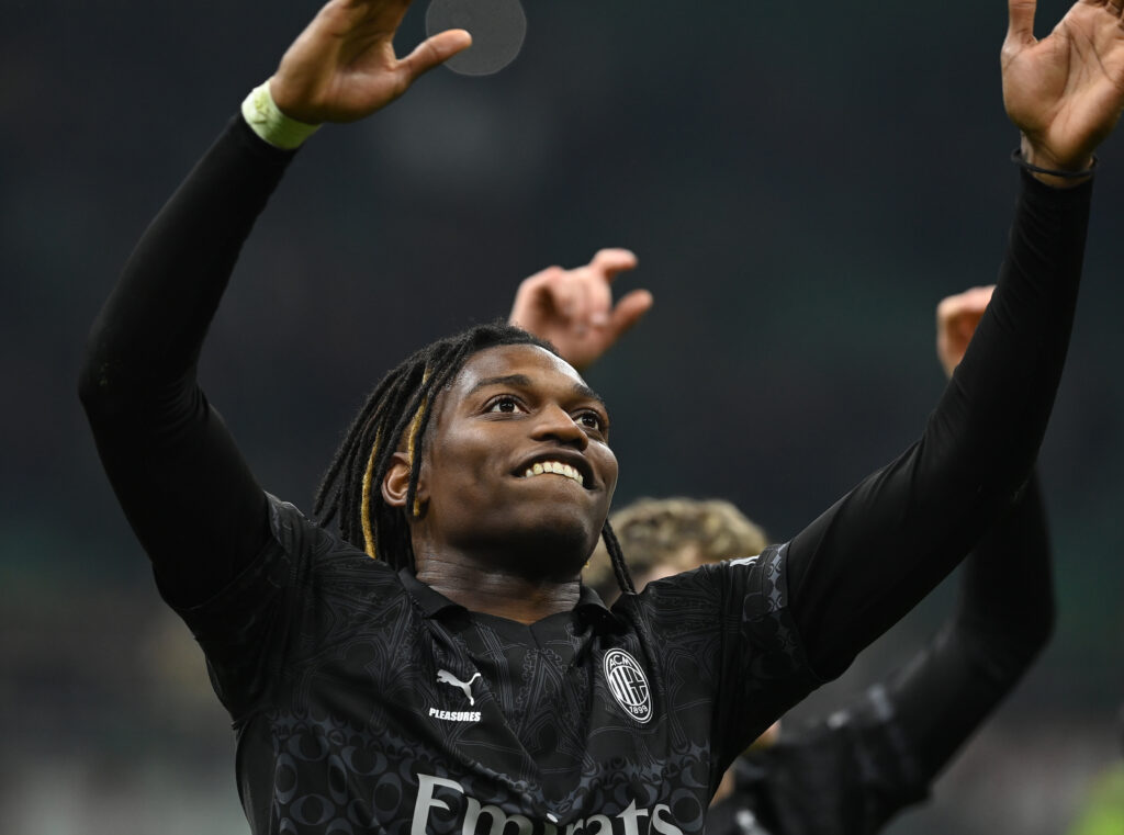 Napoli-Milan, la Lega Serie A annuncia data e orario del match. Ecco quando si gioca