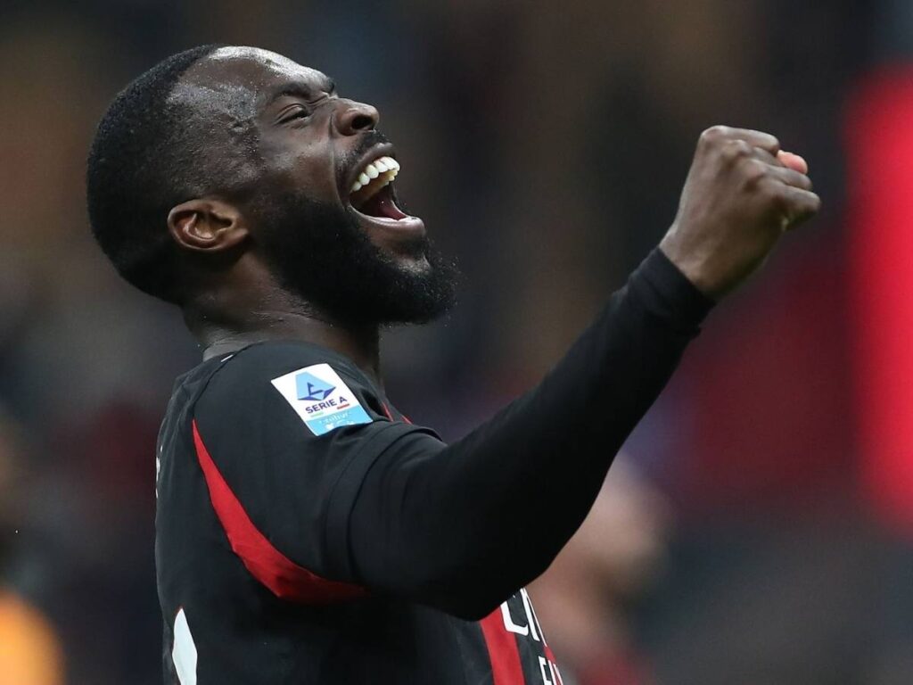 Milan, Tomori ci crede: "Scudetto ancora possibile? Chi può dirlo..."