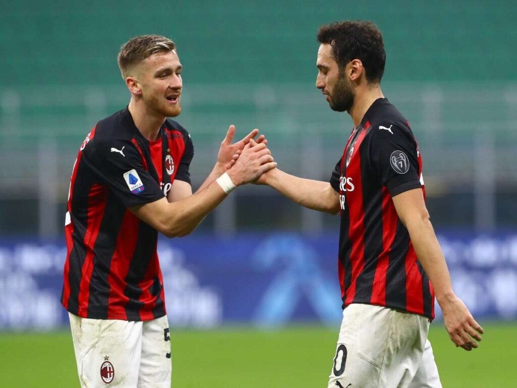 Milan, Saelemaekers: "Ho sempre avuto un bel rapporto con Calhanoglu"