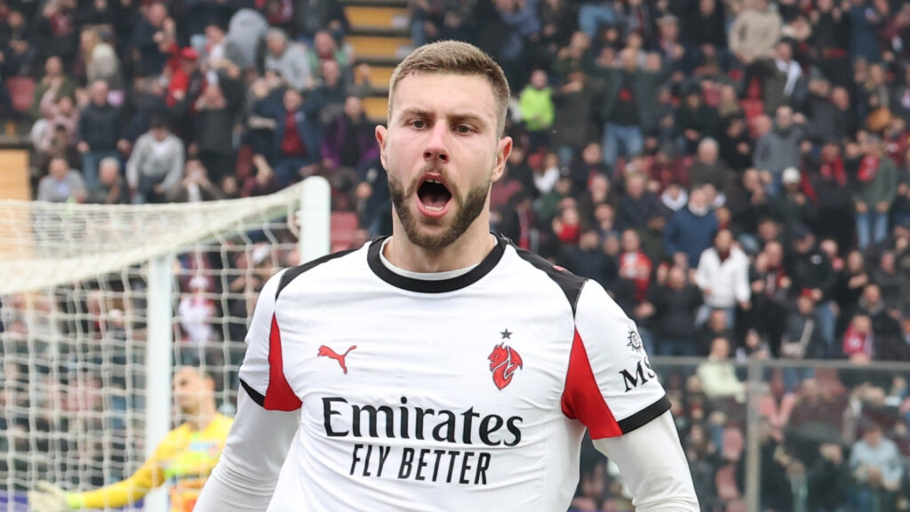 Pavlovic: "Derby da vita o morte, ha ragione Leao. Si sente nell'aria l'emozione"