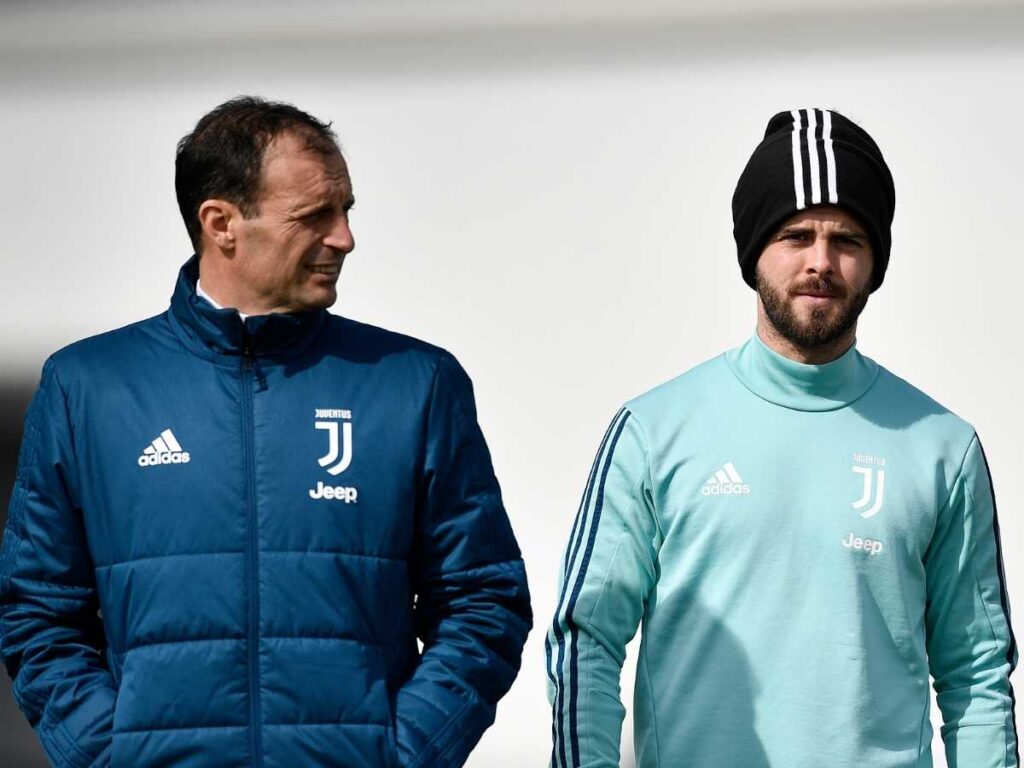 Milan, Pjanic è sicuro: "Conoscendo Allegri, crede ancora nello scudetto"