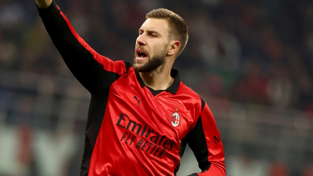 Milan, Pavlovic: "Derby, atmosfera particolare: non esistono favoriti, fa storia a sé"