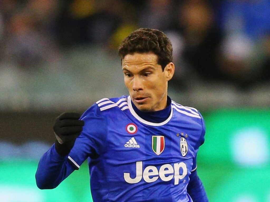 Milan-Torino 3-2, Hernanes: "La difesa a tre non sta più dando garanzie"