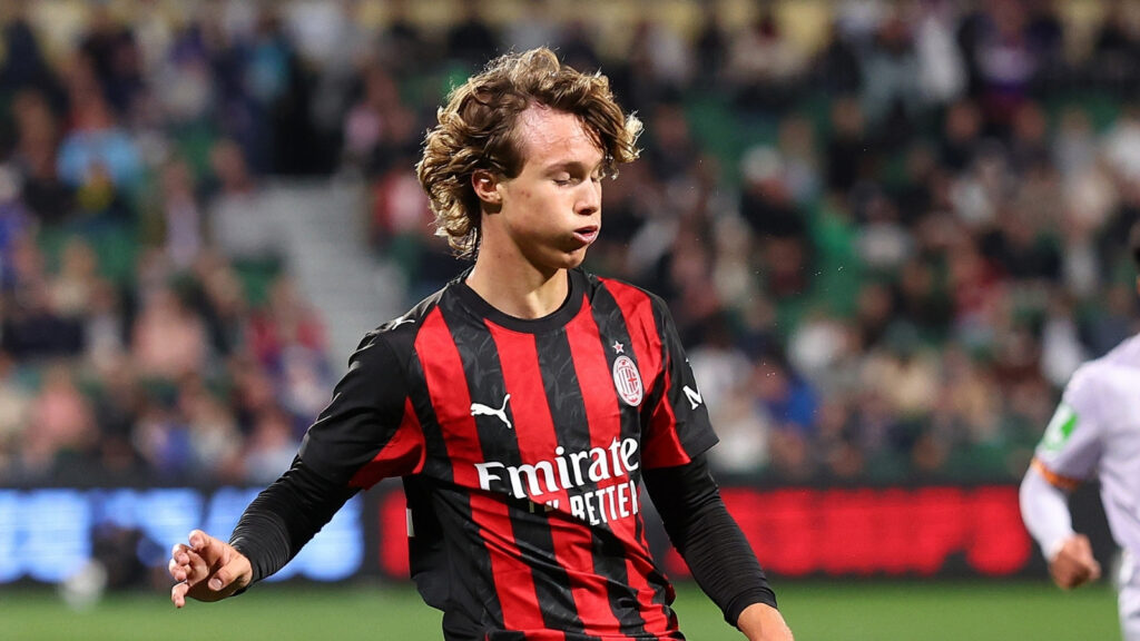 Calciomercato, possibile quadrupla operazione tra Parma e Milan: i giocatori coinvolti