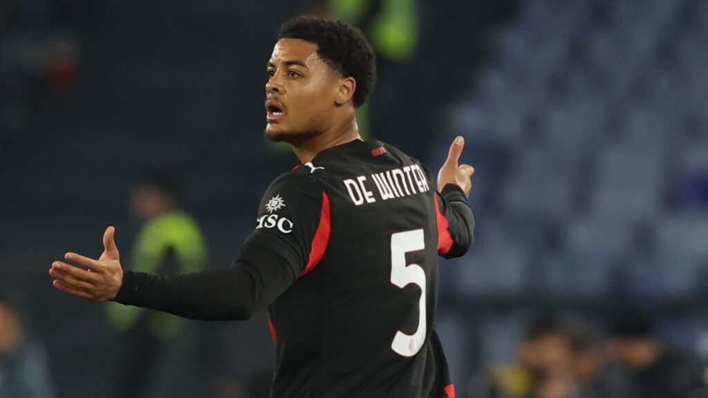 Milan, De Winter dopo il ko contro la Lazio: "Siamo delusi, ma fa parte del calcio"