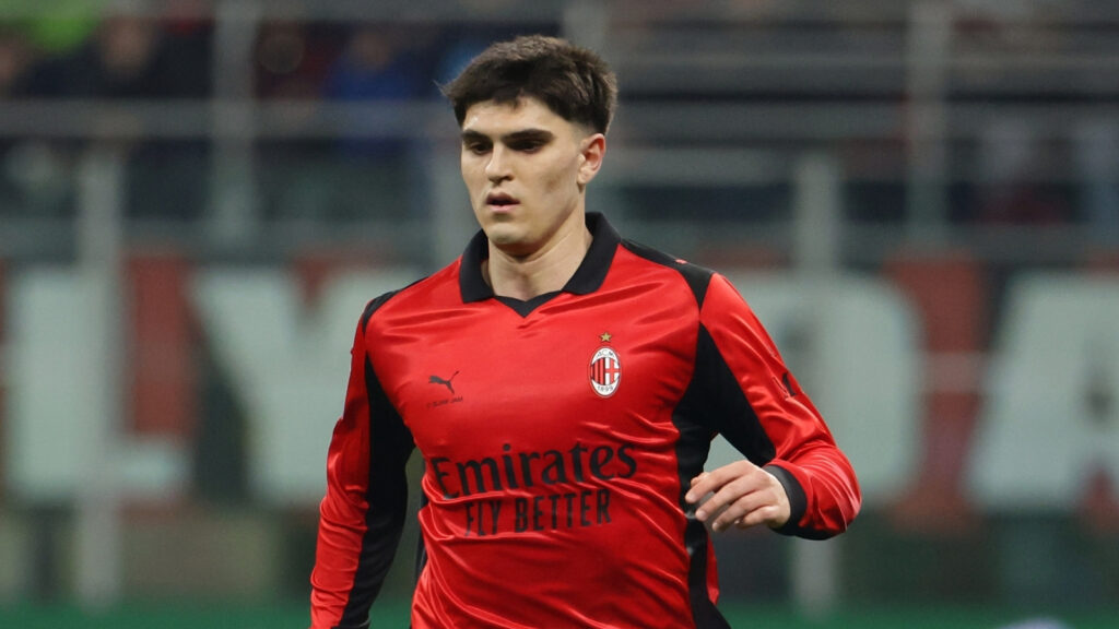 Milan, Bartesaghi: "Ruolo? Mi piace giocare da quinto. Ma in futuro mi vedo ..."