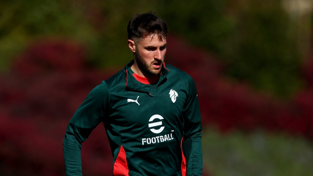 Giménez: "Il Milan appartiene alla Champions League, dobbiamo tornarci". Poi la promessa ai tifosi