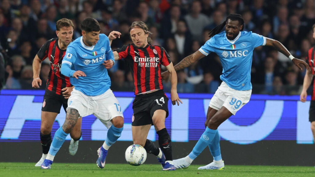 Napoli-Milan 0-0 (45'): partita equilibrata, per ora pareggio giusto | Serie A News