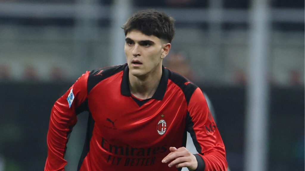 Milan, Bartesaghi: "Allegri? Tanto lavoro e richieste semplici: non prendere gol e farlo"